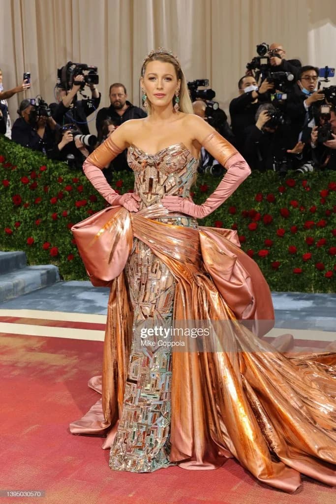 Blake Lively wearing a transforming Atelier Versace gown at the 2022 Met Gala.