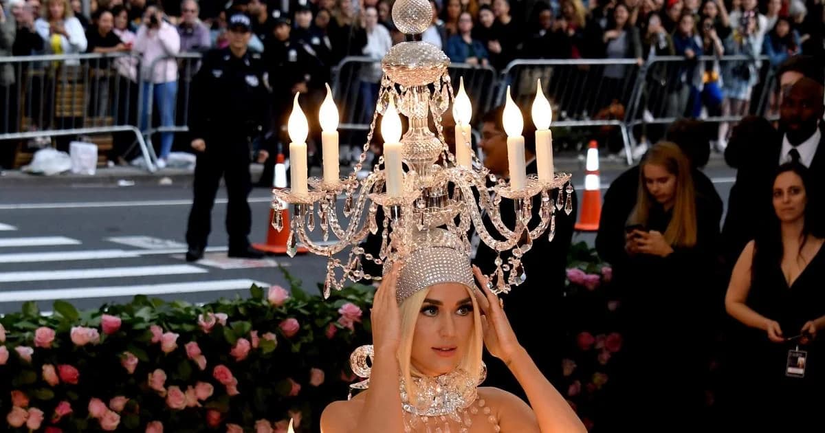 Katy Perry wearing a chandelier Moschino costume at the 2019 Met Gala.