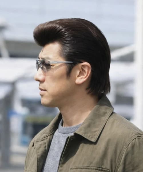 Classic Flowing Pompadour
