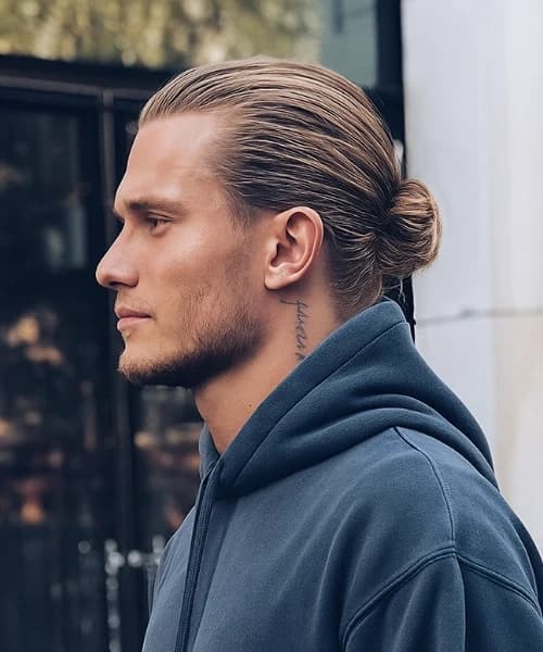 Secondary reference image for The Classic Slicked Back.